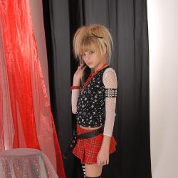 Media Mynx Norina Model Set 118 (12).jpg