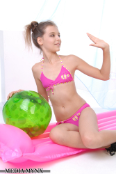 MediaMynx Model Cynthia Set 12 (18).jpg